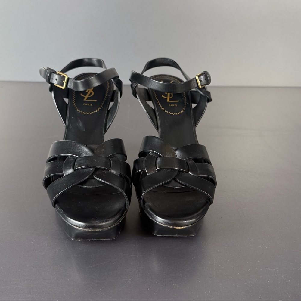 Saint Laurent Black High-Heeled Sandals with Strappy Design - Picture 3 of 6